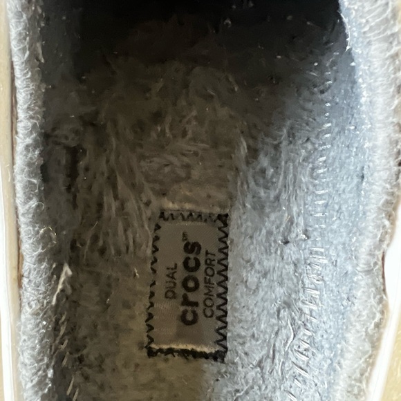 CROCS women’s White Slippers with Sports Charms - Picture 5 of 8